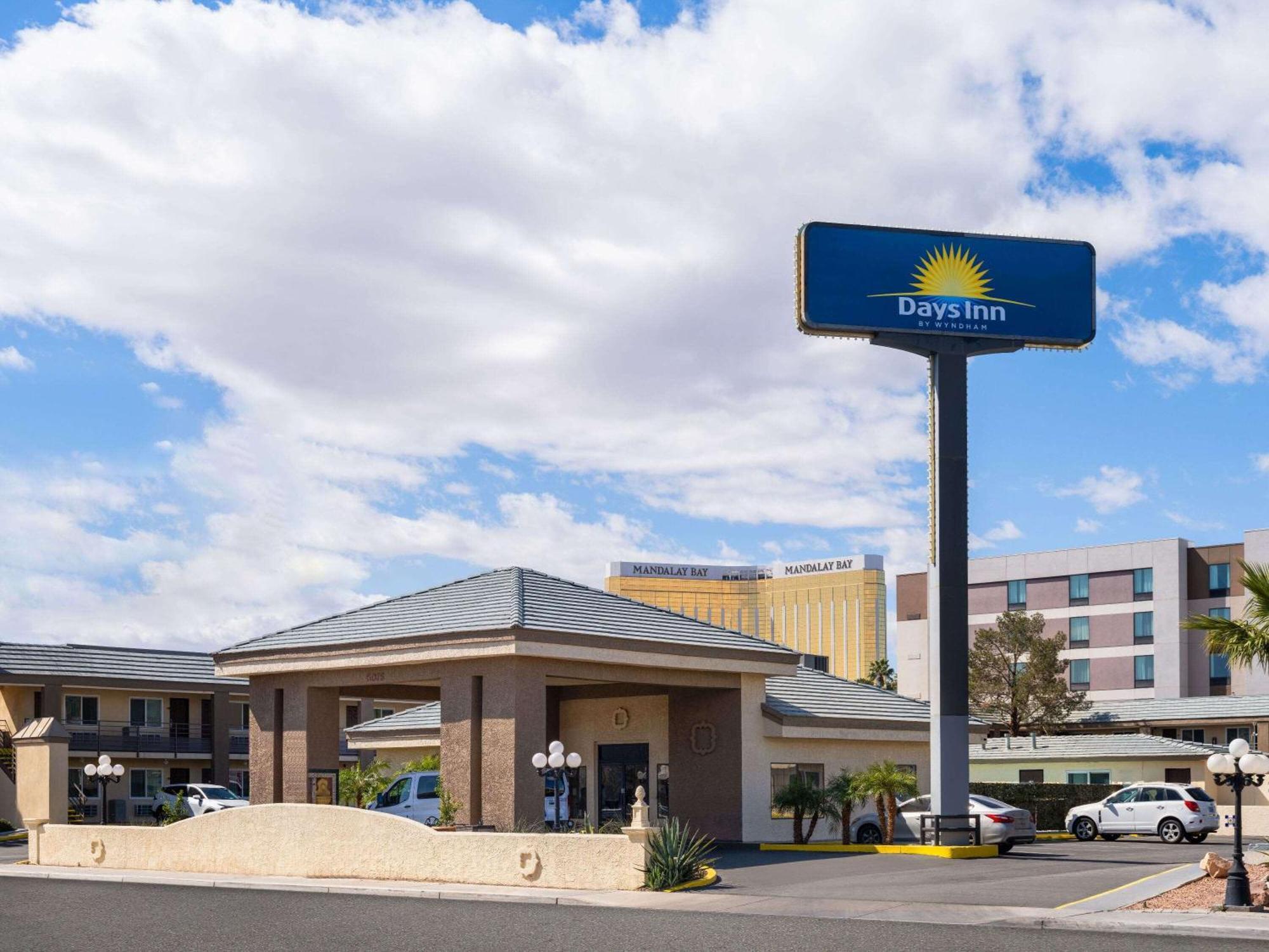 Days Inn By Wyndham Las Vegas Airport Near The Strip Eksteriør billede